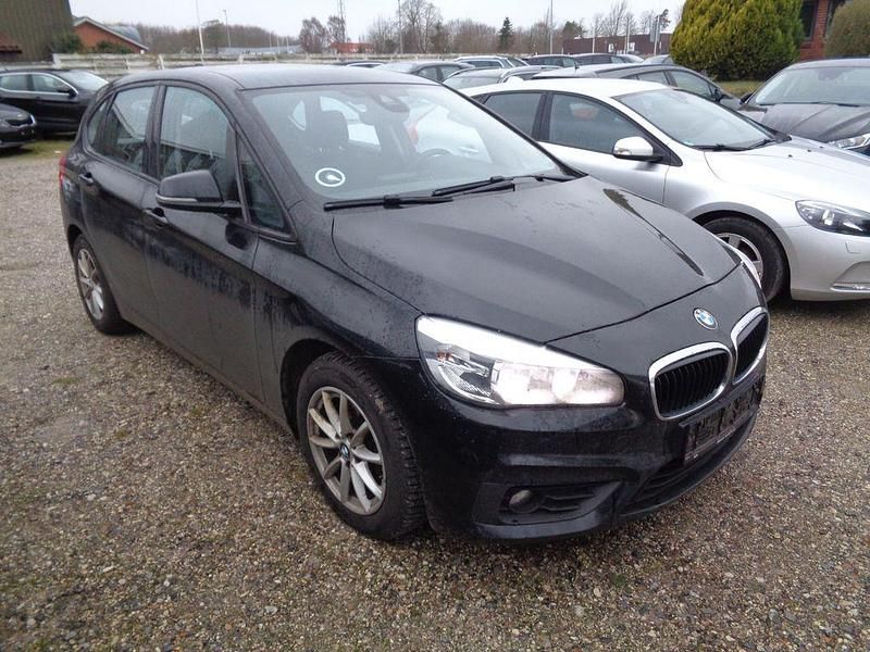 Gebraucht BMW 218 Active Tourer 150 PS (110 kW) 2016 Schwarz Van / Kleinbus