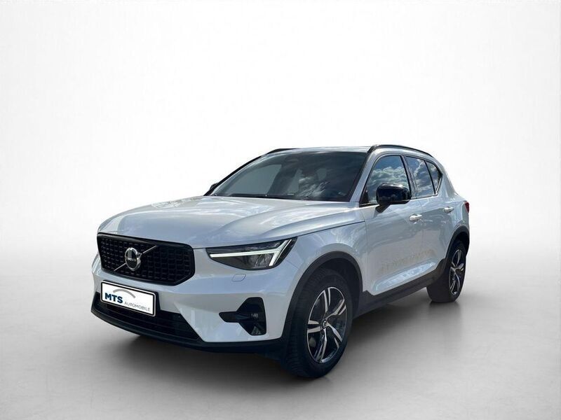 Weiß Gebraucht 2024 Volvo XC40 Plus SUV | 39.950 € (Etwas zu teuer) - Bild 1/4