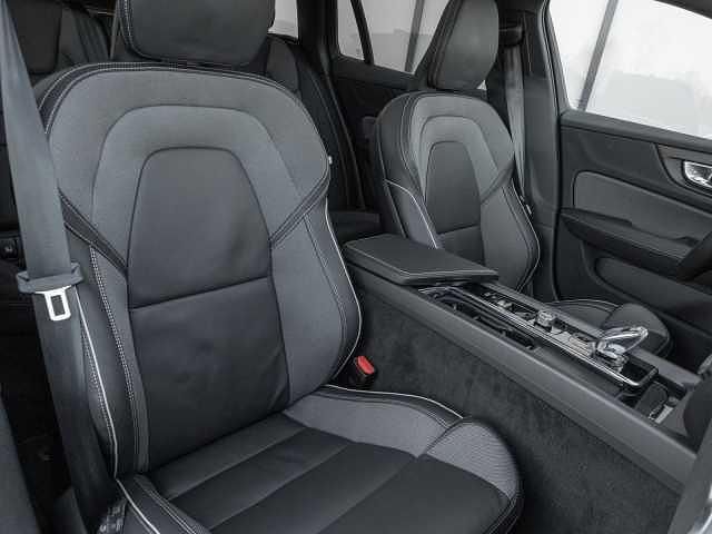 Gebraucht Volvo V60 145 PS (106 kW) 2024 Kombi