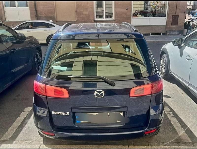 Second-hand Mazda 2 Comfort 75 CP (55 kW) 2004 Albastru Hatchback