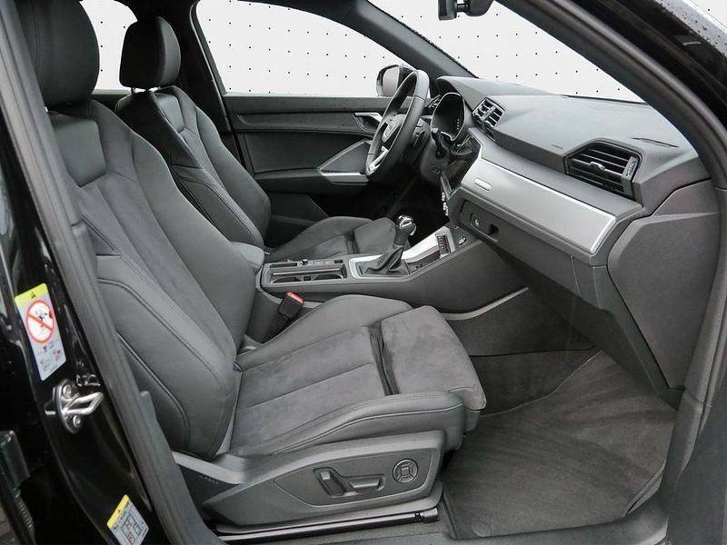 Gebraucht Audi Q3 Sportback S-Line 150 PS (110 kW) 2025 Schwarz SUV