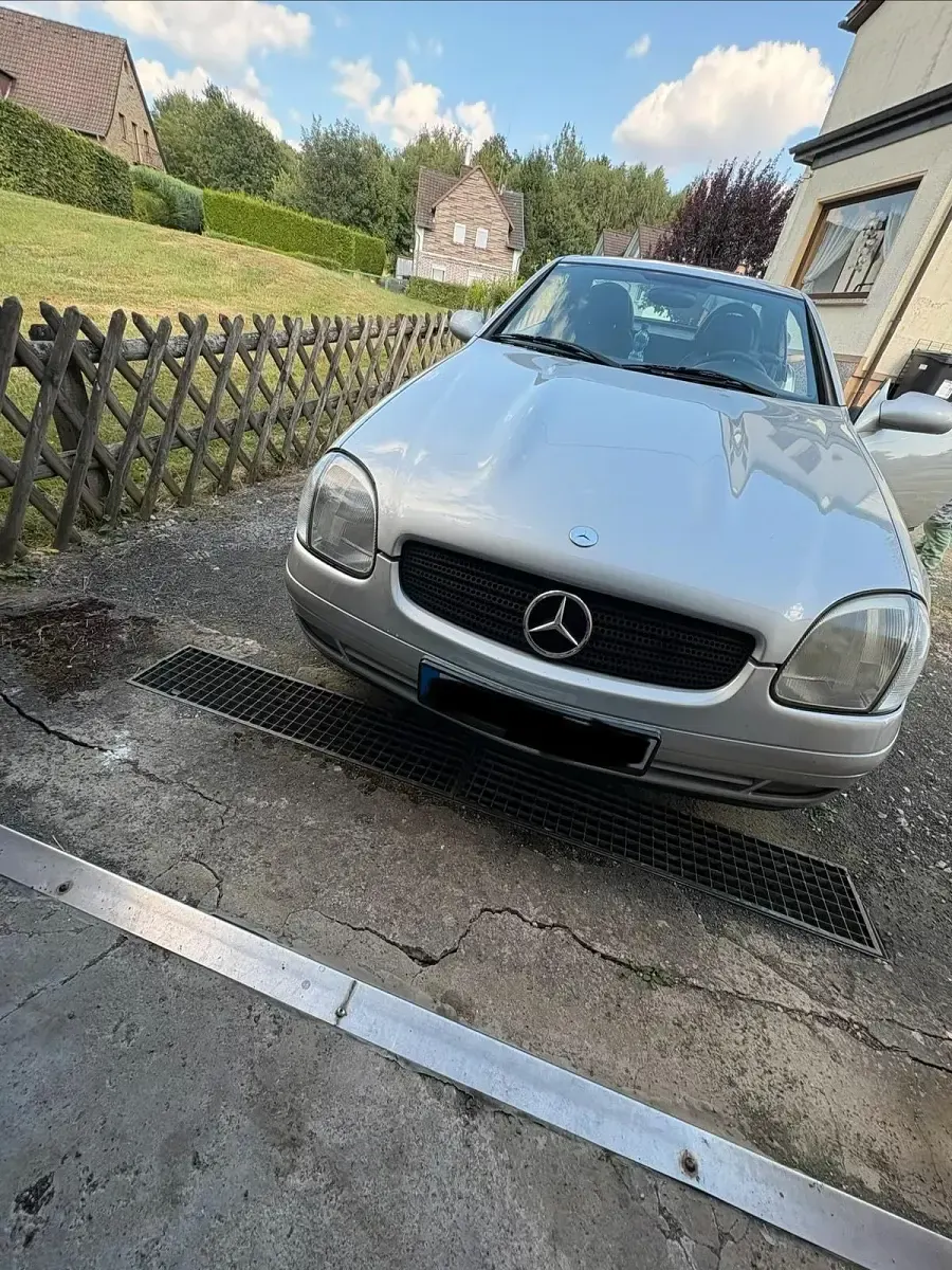 Gebraucht Mercedes SLK200 136 PS (100 kW) 1999 Silber Cabrio