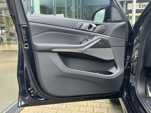 Schwarz Gebraucht 2024 BMW X7 M Sport SUV | 146.666 € - Bild 1/1