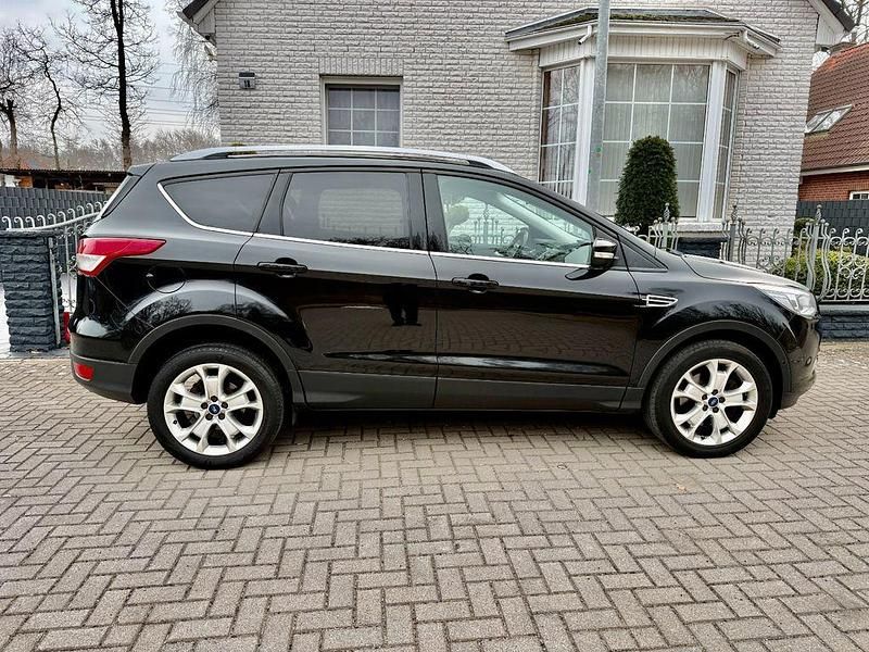Gebraucht Ford Kuga Titanium 140 PS (102 kW) 2013 Schwarz SUV
