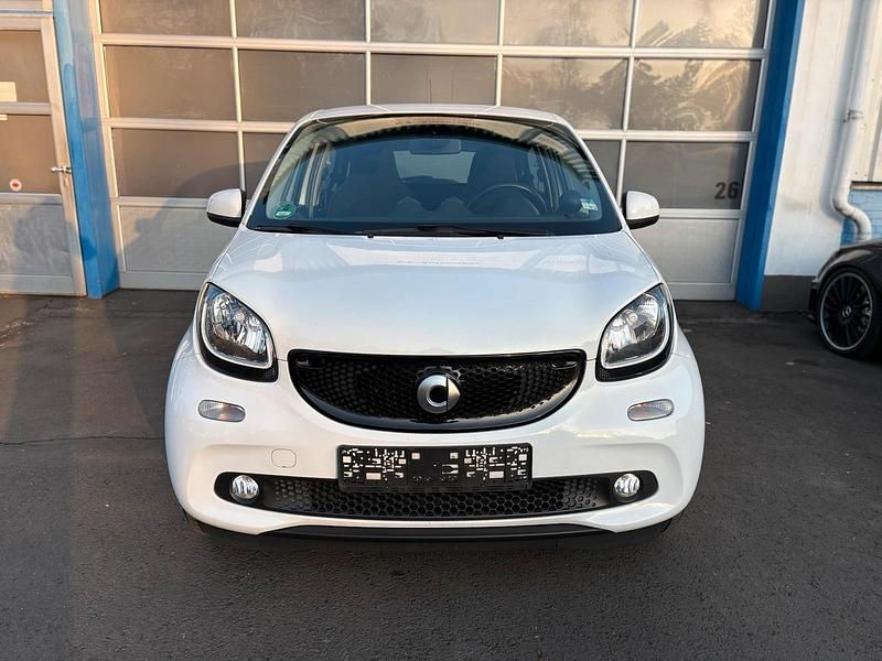 Gebraucht Smart ForFour 71 PS (52 kW) 2017 Weiß Kleinwagen