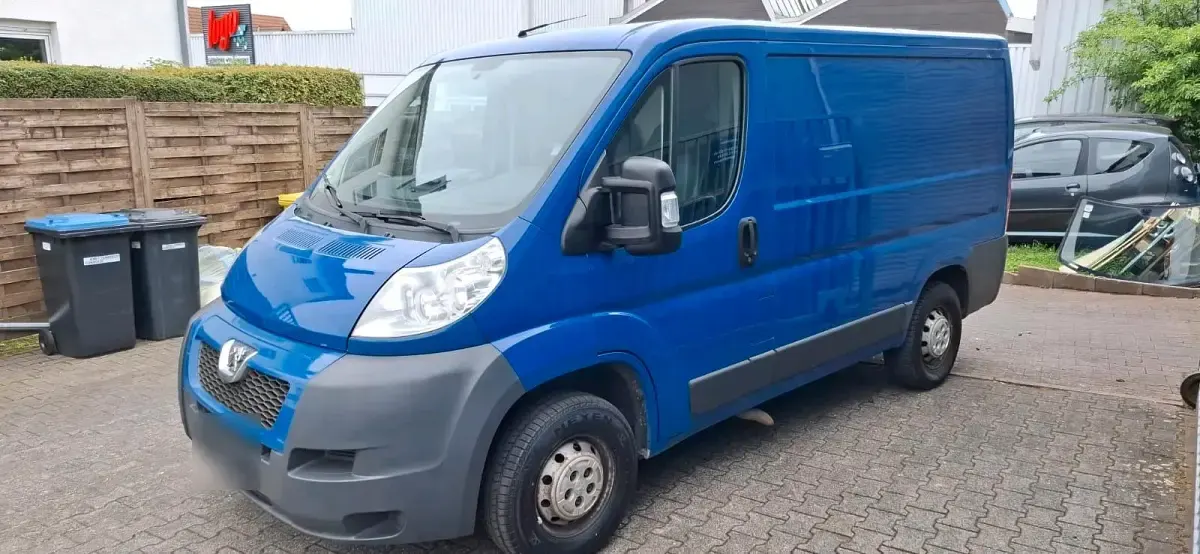 Gebraucht Peugeot Boxer 101 PS (74 kW) 2011 Blau Van