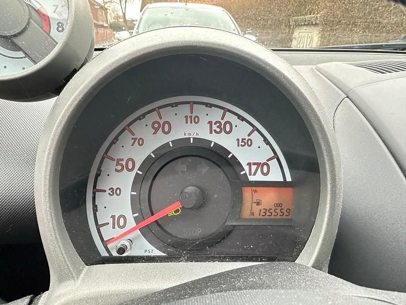 Gebraucht Citroën C1 68 PS (50 kW) 2009 Rot Kleinwagen