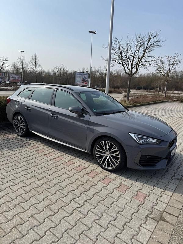 Gebraucht Cupra Leon VZ 310 PS (228 kW) 2022 Grau Kombi