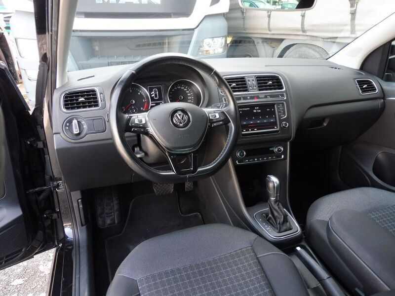 Gebraucht VW Polo Comfortline 90 PS (66 kW) 2014 Schwarz Limousine