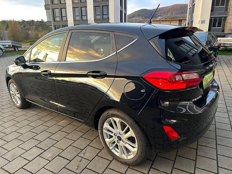Gebraucht Ford Fiesta Titanium 125 PS (91 kW) 2023 Agate black Kleinwagen