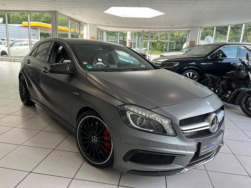 Grau Gebraucht 2013 Mercedes A45 AMG AMG Limousine | 30.990 € (Etwas zu teuer) - Bild 1/4