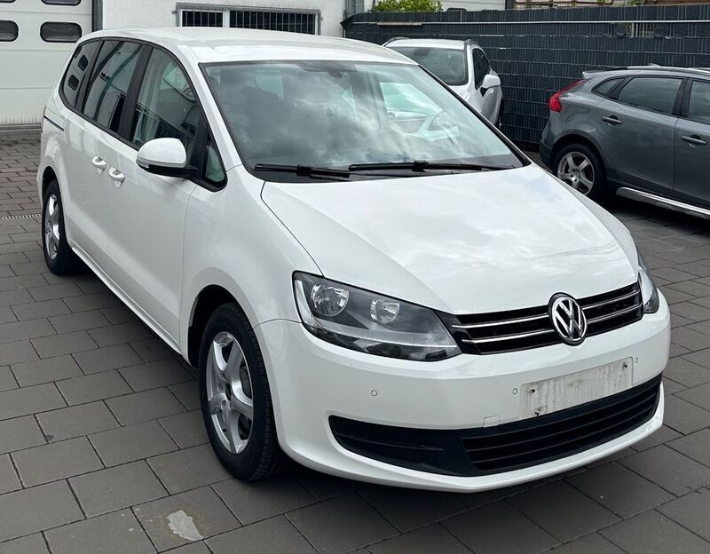Weiß Gebraucht 2013 VW Sharan Van / Kleinbus | 9.200 € (Superpreis) - Bild 1/4