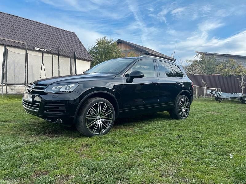 Schwarz Gebraucht 2011 VW Touareg SUV | 12.500 € (Etwas zu teuer) - Bild 1/4