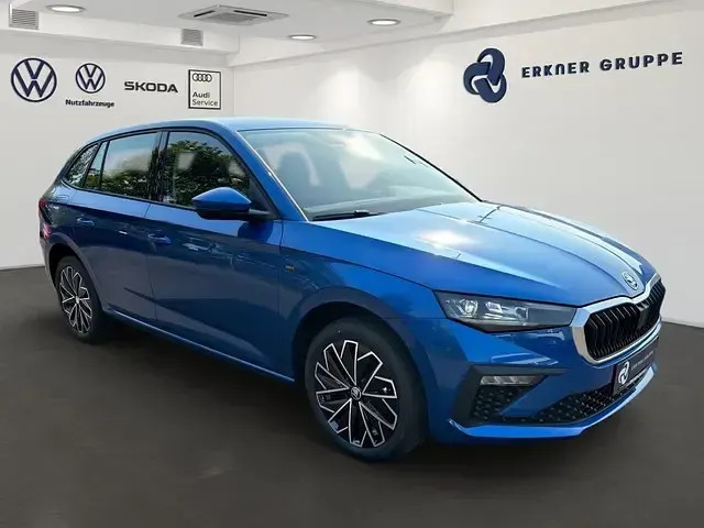 Gebraucht Skoda Scala Drive 95 PS (69 kW) 2024 Raceblau metallic Kleinwagen