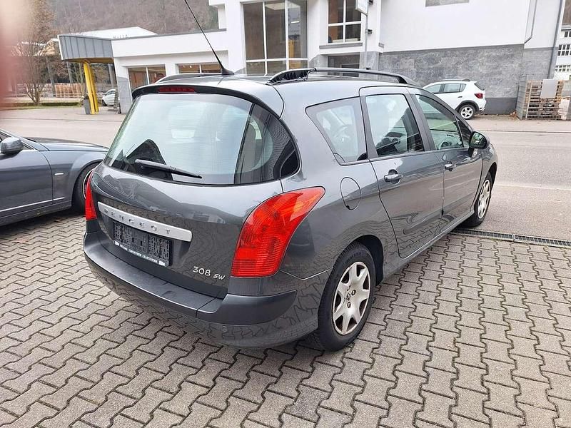 Gebraucht Peugeot 308 Tendance 120 PS (88 kW) 2010 Lack grau Kombi