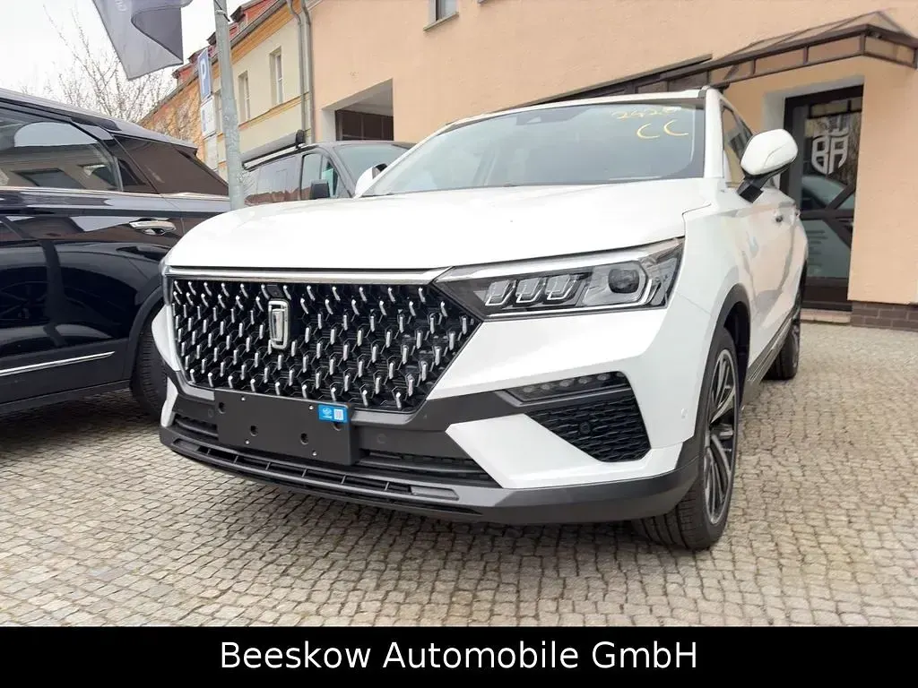 Neu Bestune T77 160 PS (117 kW) 2026 Silber SUV