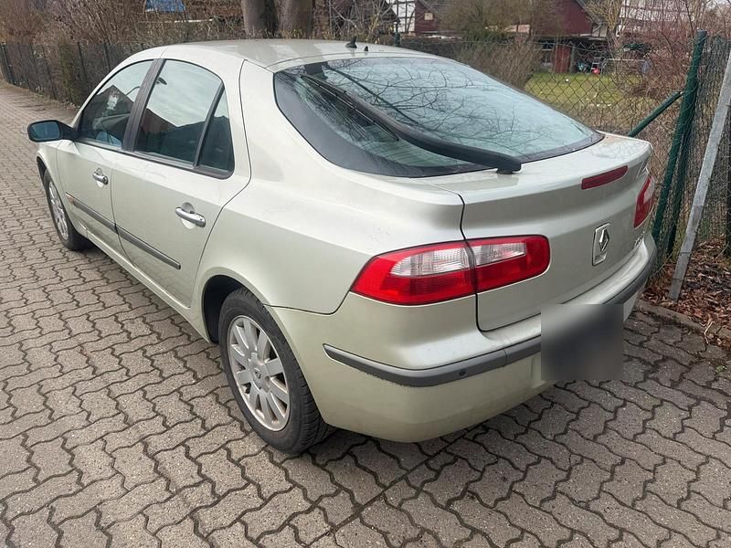 Gebraucht Renault Laguna II 88 PS (64 kW) 2003 Gold Limousine