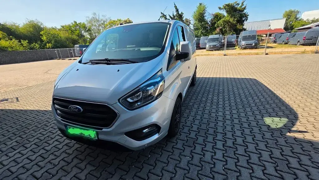 Gebraucht Ford Transit Custom Trend 131 PS (96 kW) 2020 Silber Van / Kleinbus