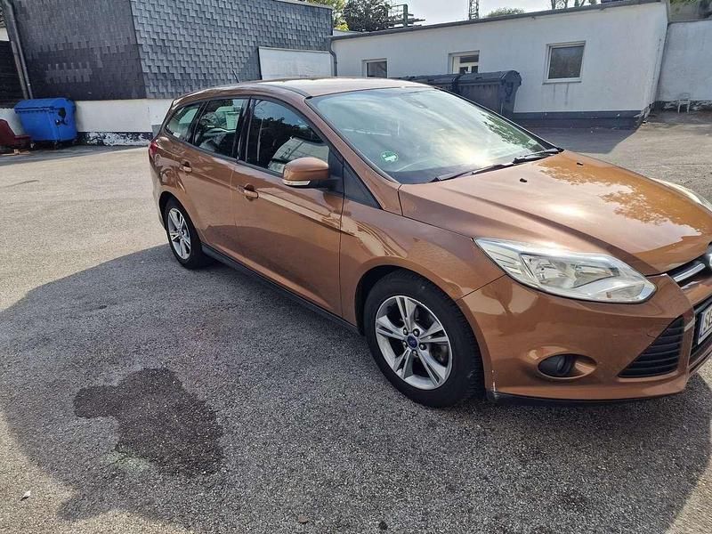 Gebraucht Ford Focus 101 PS (74 kW) 2014 Kombi