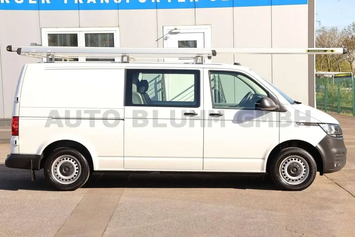 Gebraucht VW Transporter 150 PS (110 kW) 2022 Candyweiß Van