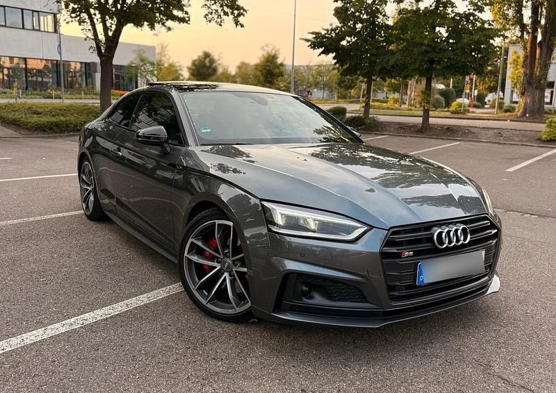 Grau Gebraucht 2018 Audi S5 Coupé | 28.900 € (Fairer Preis) - Bild 1/4
