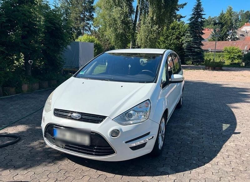 Weiß Gebraucht 2011 Ford S-MAX S Van / Kleinbus | 5.200 € (Fairer Preis) - Bild 1/4