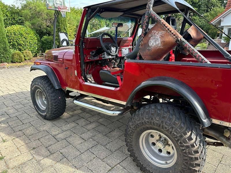 Gebraucht Jeep CJ 200 PS (147 kW) 1986 Rot SUV