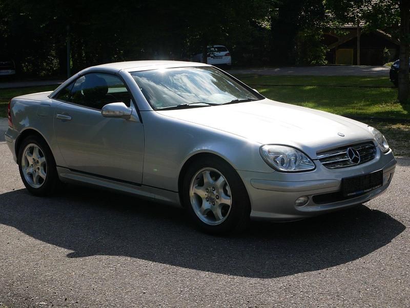Silber Gebraucht 2003 Mercedes SLK200 Cabrio | 2.500 € (Superpreis) - Bild 1/4