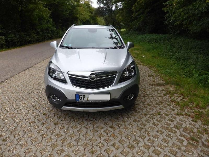 Silber Gebraucht 2014 Opel Mokka Innovation SUV | 14.400 € - Bild 1/4