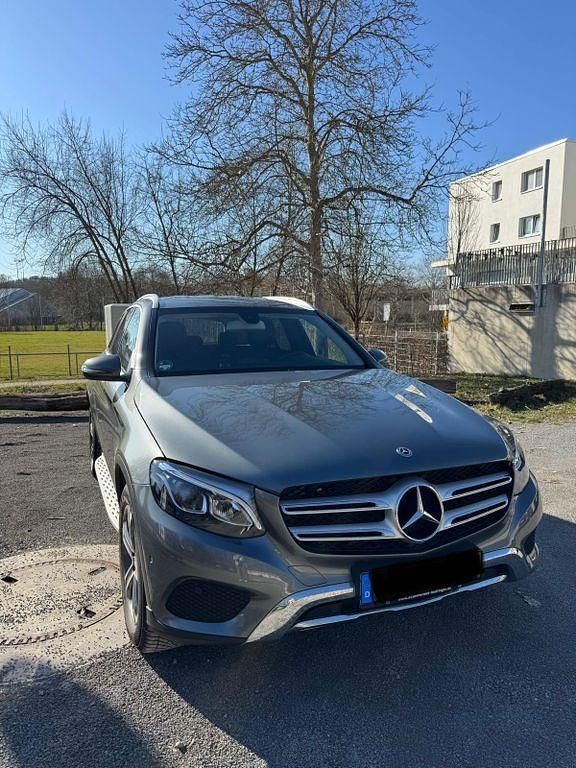 Gebraucht Mercedes GLC250 211 PS (155 kW) 2019 Grau SUV