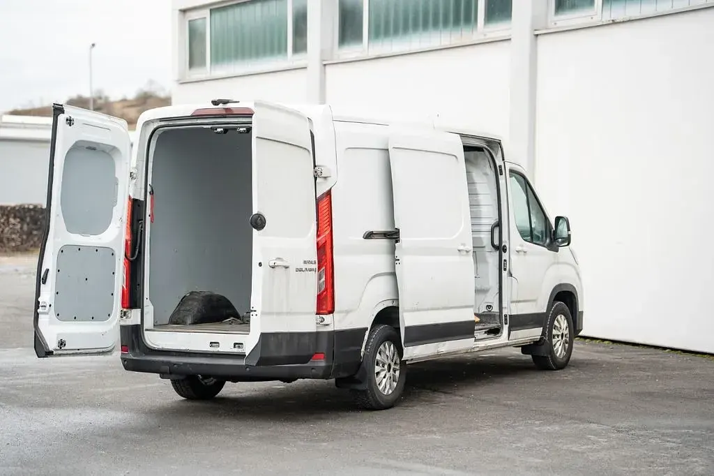 Gebraucht Maxus V90 144 PS (105 kW) 2022 Weiß Van