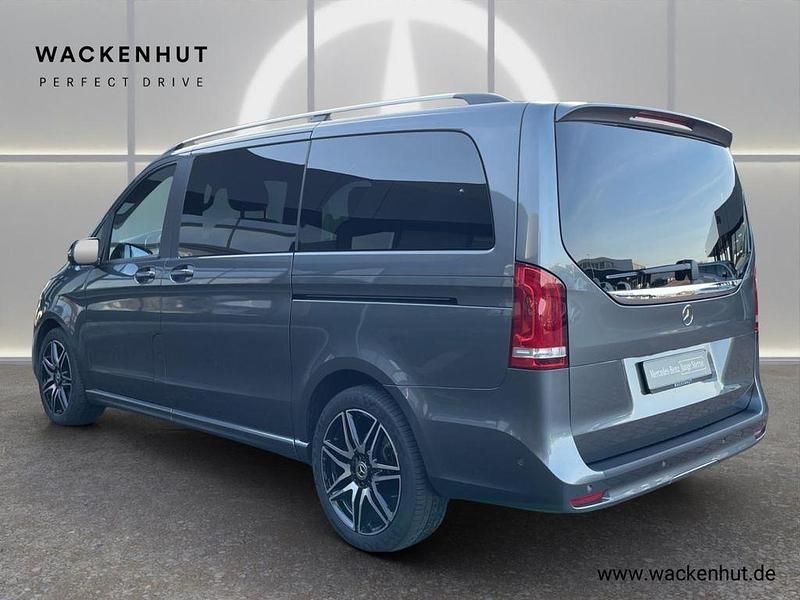 Gebraucht Mercedes V300 AMG 237 PS (174 kW) 2022 Grau Van / Kleinbus