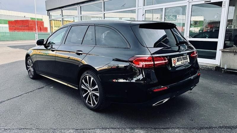 Gebraucht Mercedes E300 AMG 194 PS (142 kW) 2021 Schwarz Kombi