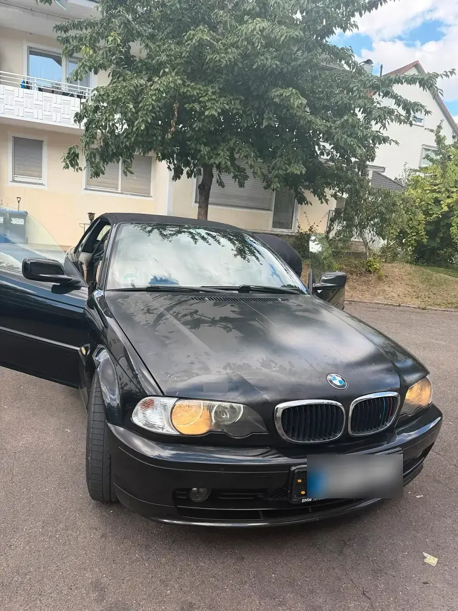 Gebraucht BMW 318 143 PS (105 kW) 2002 Schwarz Cabrio