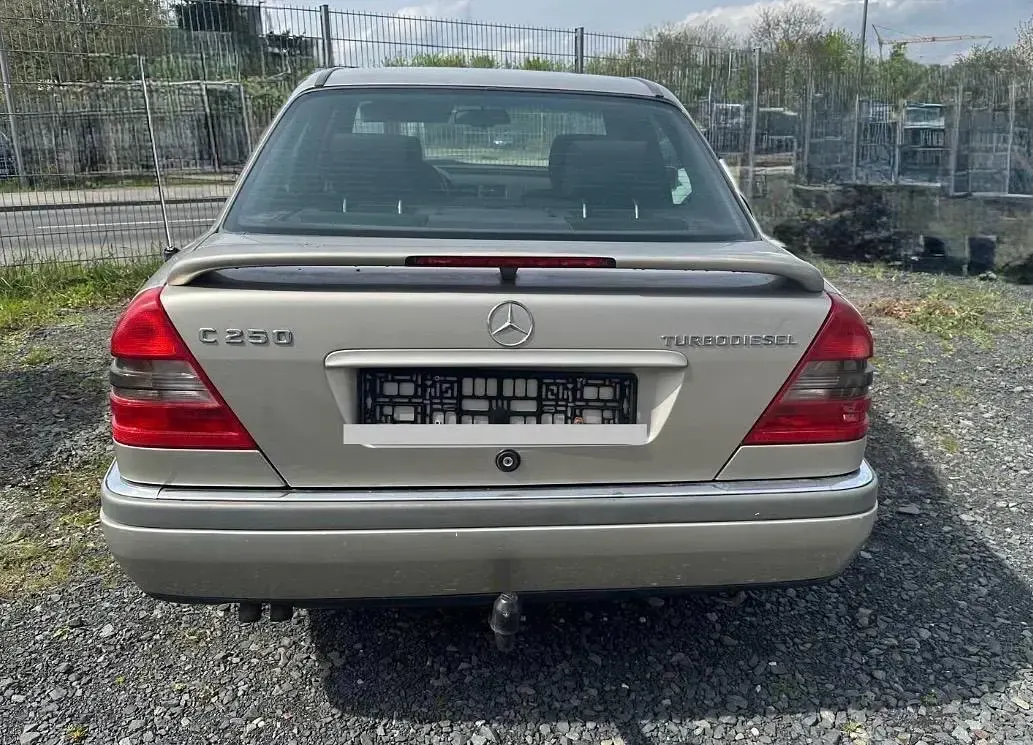 Gebraucht Mercedes C250 Elegance 150 PS (110 kW) 1996 Gold Limousine