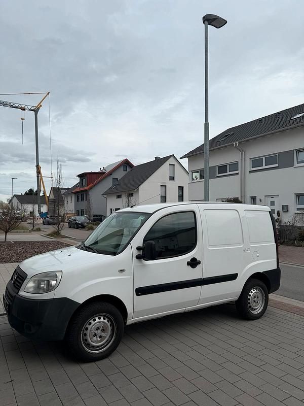 Gebraucht Fiat Doblò 75 PS (55 kW) 2009 Van / Kleinbus