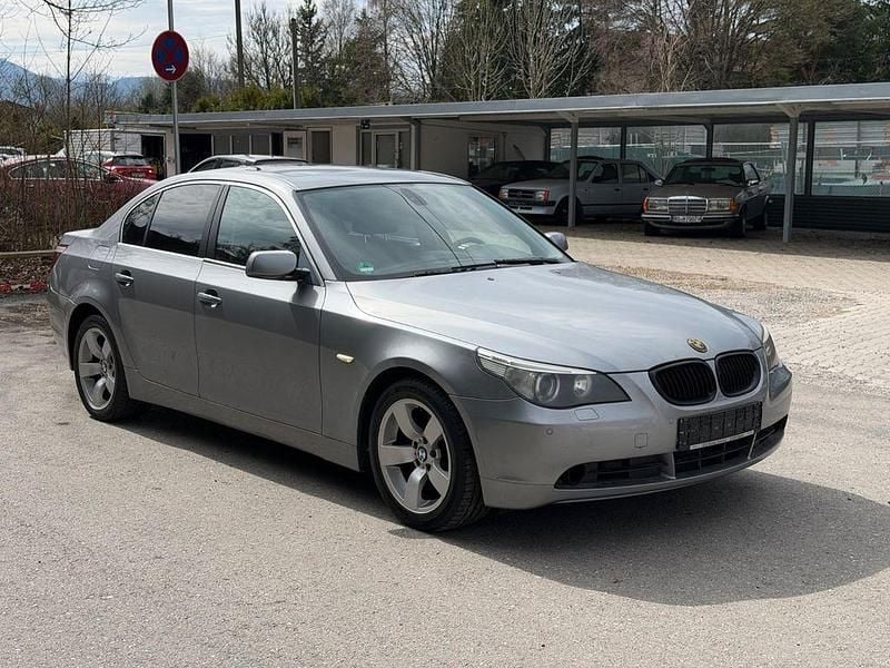 Gebraucht BMW 525 Performance 218 PS (160 kW) 2005 Grau Limousine