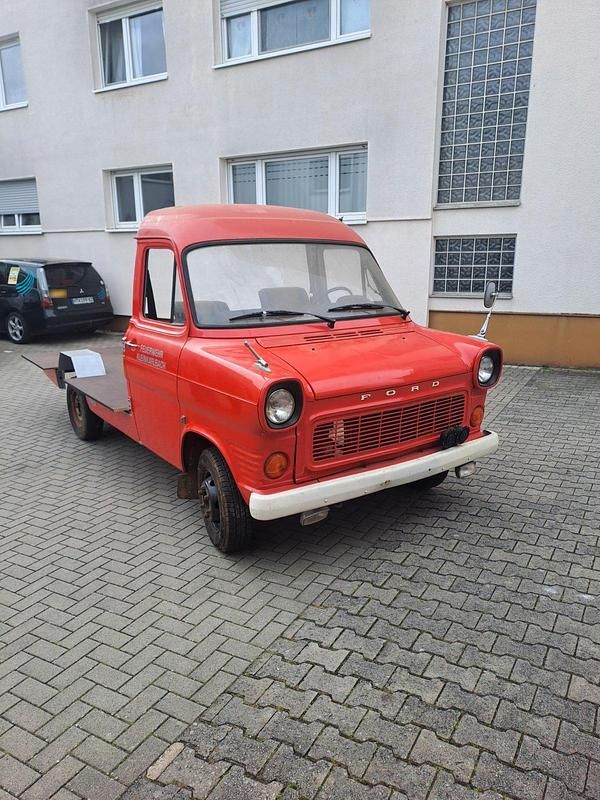 Second-hand Ford Transit 65 CP (47 kW) 1977 Roșu