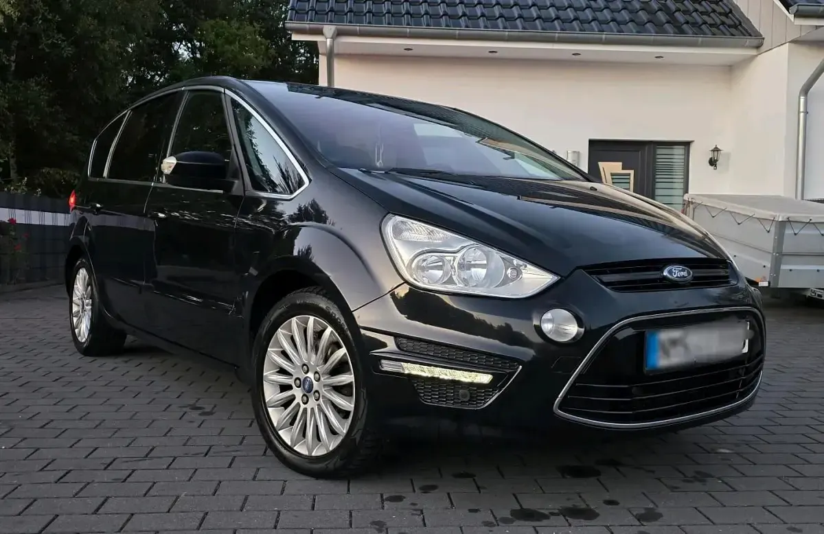 Gebraucht Ford S-MAX Titanium 200 PS (147 kW) 2012 Schwarz Van / Kleinbus
