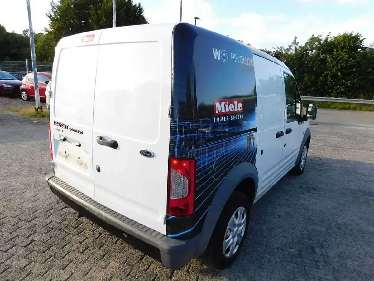 Usado Ford Transit 75 CV (55 kW) 2010 Blanco Familiar