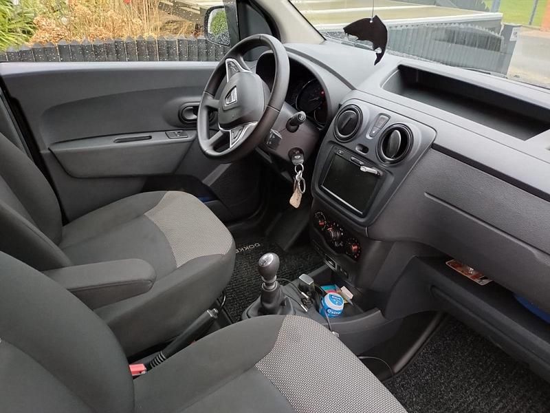 Gebraucht Dacia Dokker Comfort 95 PS (69 kW) 2020 Schwarz Van / Kleinbus