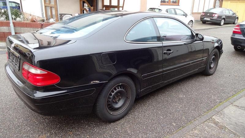 Gebraucht Mercedes CLK200 Avantgarde 136 PS (100 kW) 1999 Schwarz Coupé