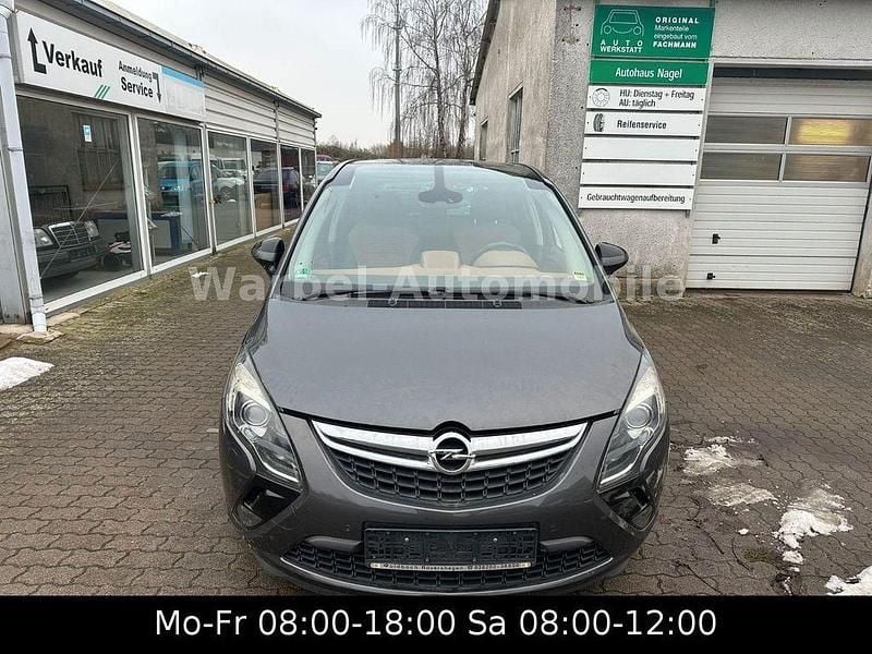 Grau Gebraucht 2012 Opel Zafira Tourer Van / Kleinbus | 3.299 € (Superpreis) - Bild 1/4