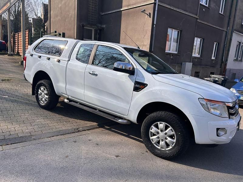Gebraucht Ford Ranger XLT 150 PS (110 kW) 2012 Weiß Pickup