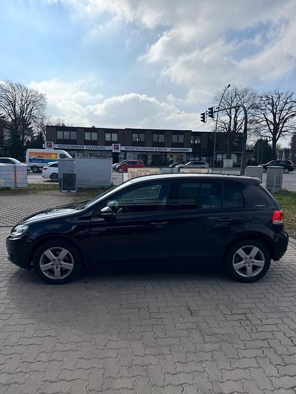 Gebraucht VW Golf VI Team 160 PS (117 kW) 2010 Schwarz Kleinwagen
