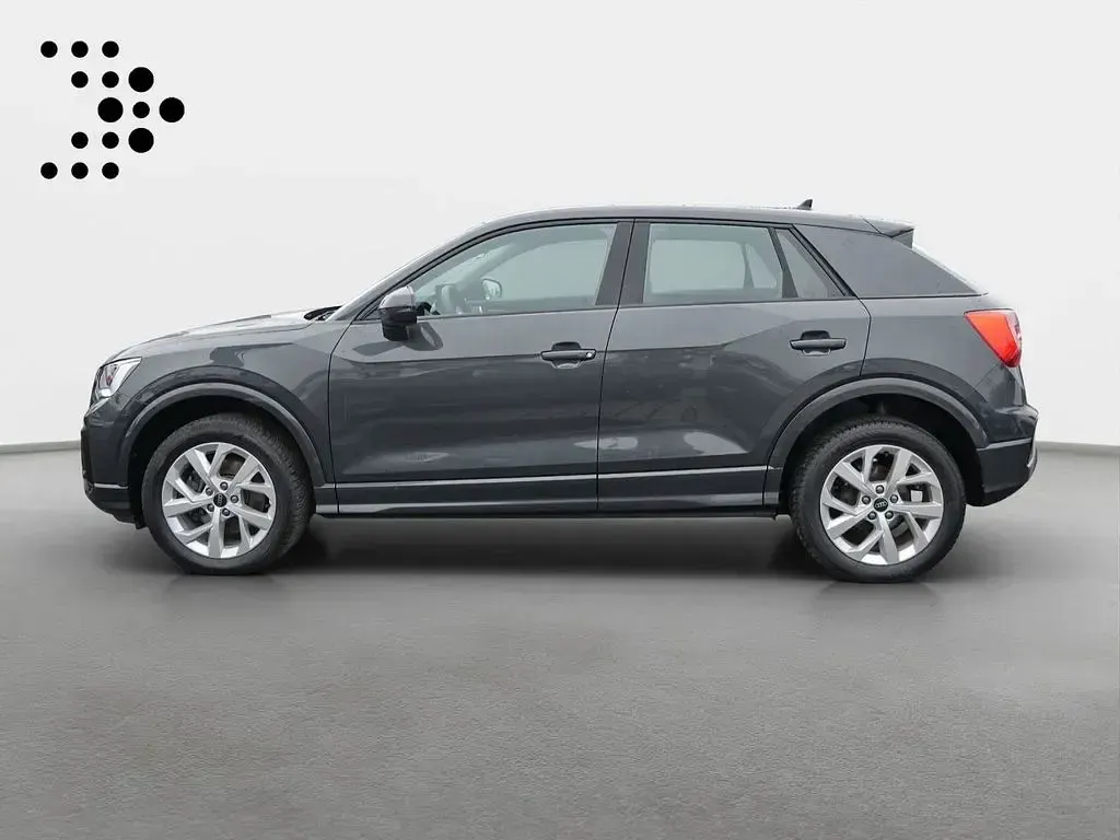 Używany Audi Q2 Advanced 150 KM (110 kW) 2025 Szary SUV