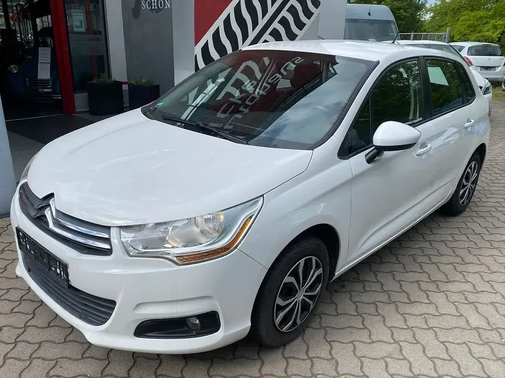 Gebraucht Citroën C4 Live 110 PS (80 kW) 2017 Weiß Limousine