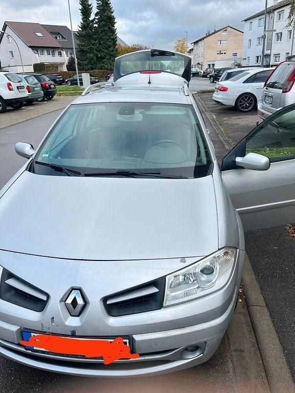 Gebraucht Renault Mégane III Dynamique 131 PS (96 kW) 2008 Silber Limousine