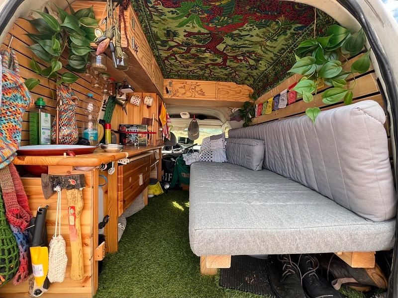 Weiß Gebraucht 2001 VW Caddy Van / Kleinbus | 1.100 € (Guter Preis) - Bild 1/4
