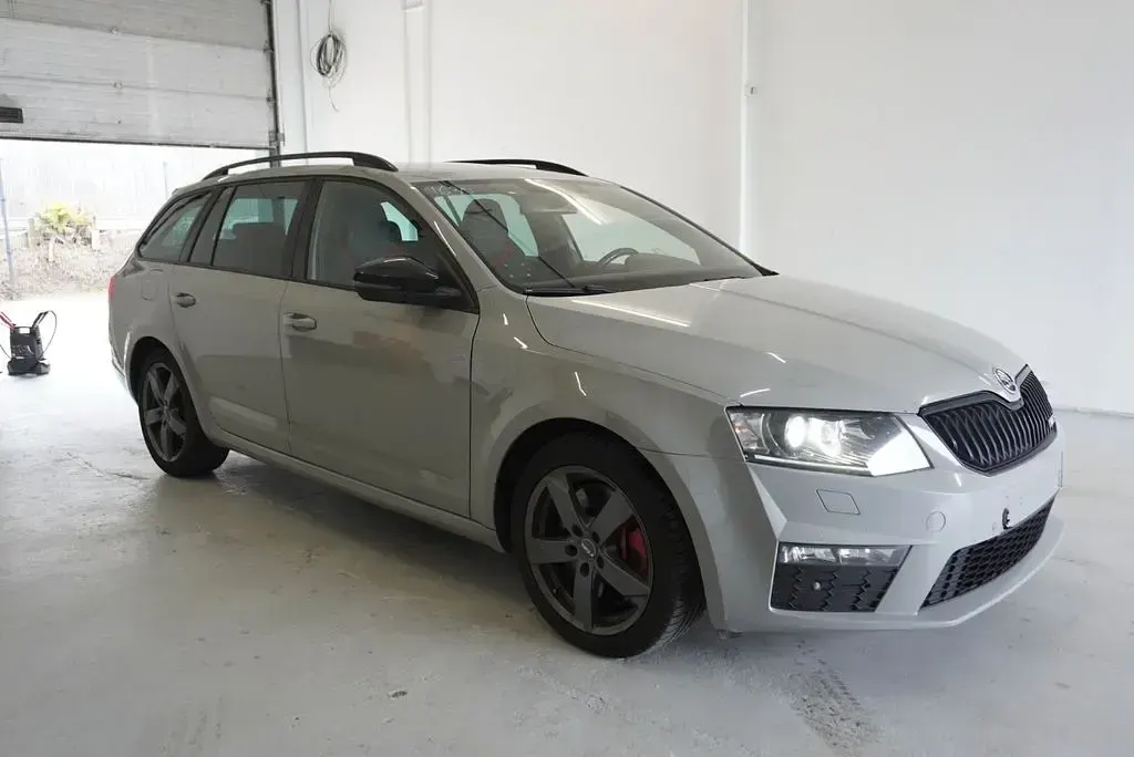 Gebraucht Skoda Octavia RS 184 PS (135 kW) 2015 Grau Kombi